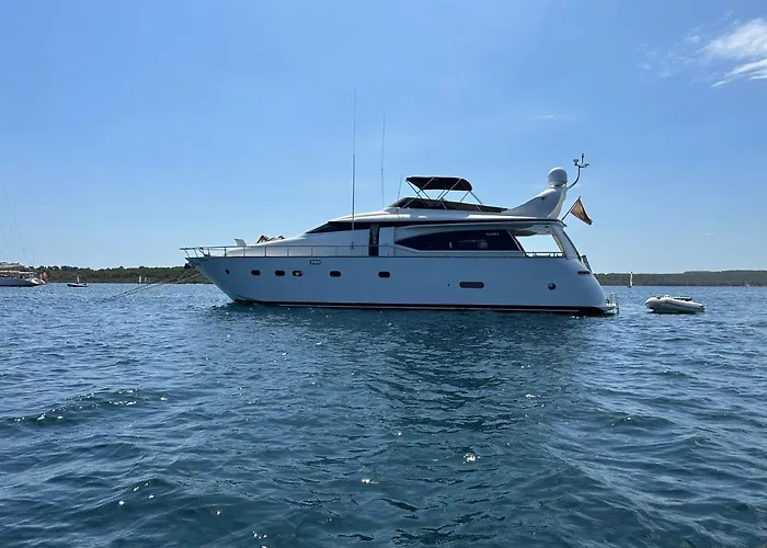 Yacht 20metros Botel